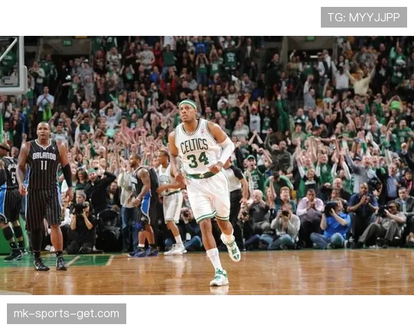 保罗·皮尔斯关键时刻单打效率提升 助凯尔特人拉开比分差距