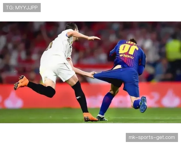 门将行为限制全解析：哪些动作裁判最常判罚犯规？