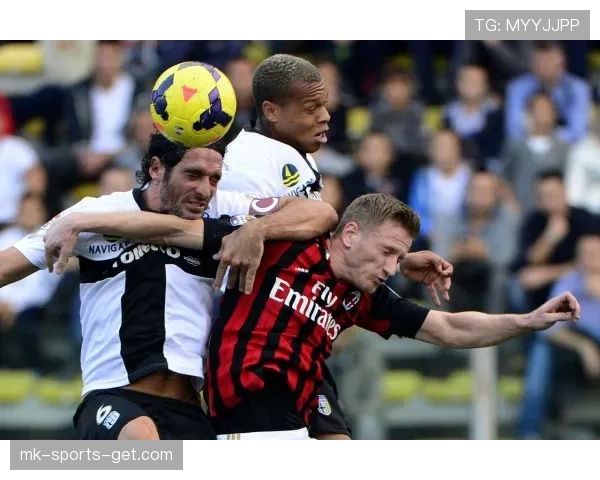 帕利尼亚与坎特：扫荡型中场的战术定位与功能差异解析